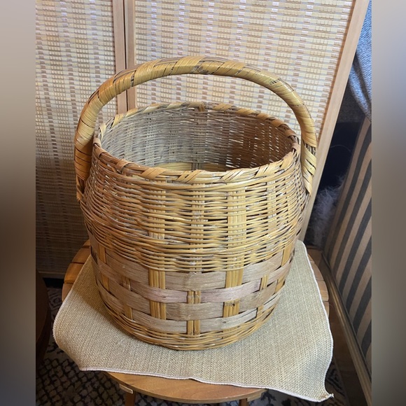 Other - Vintage Basket